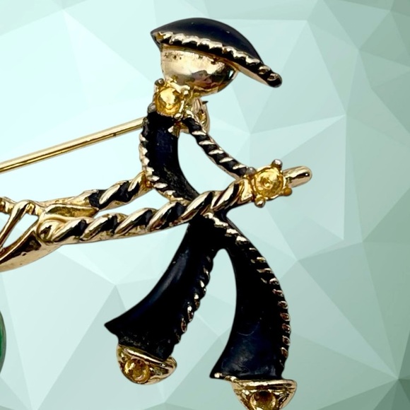 Cute Vintage Figural Asian With Rickshaw Cart Brooch Gold Tone Enamel Lucite - Picture 7 of 11